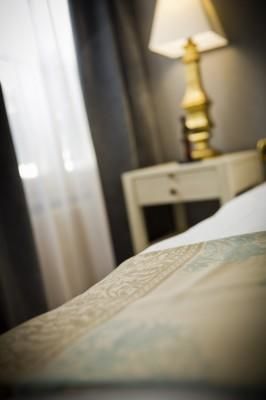 Hotel Champerret Heliopolis París Arc de Triomphe